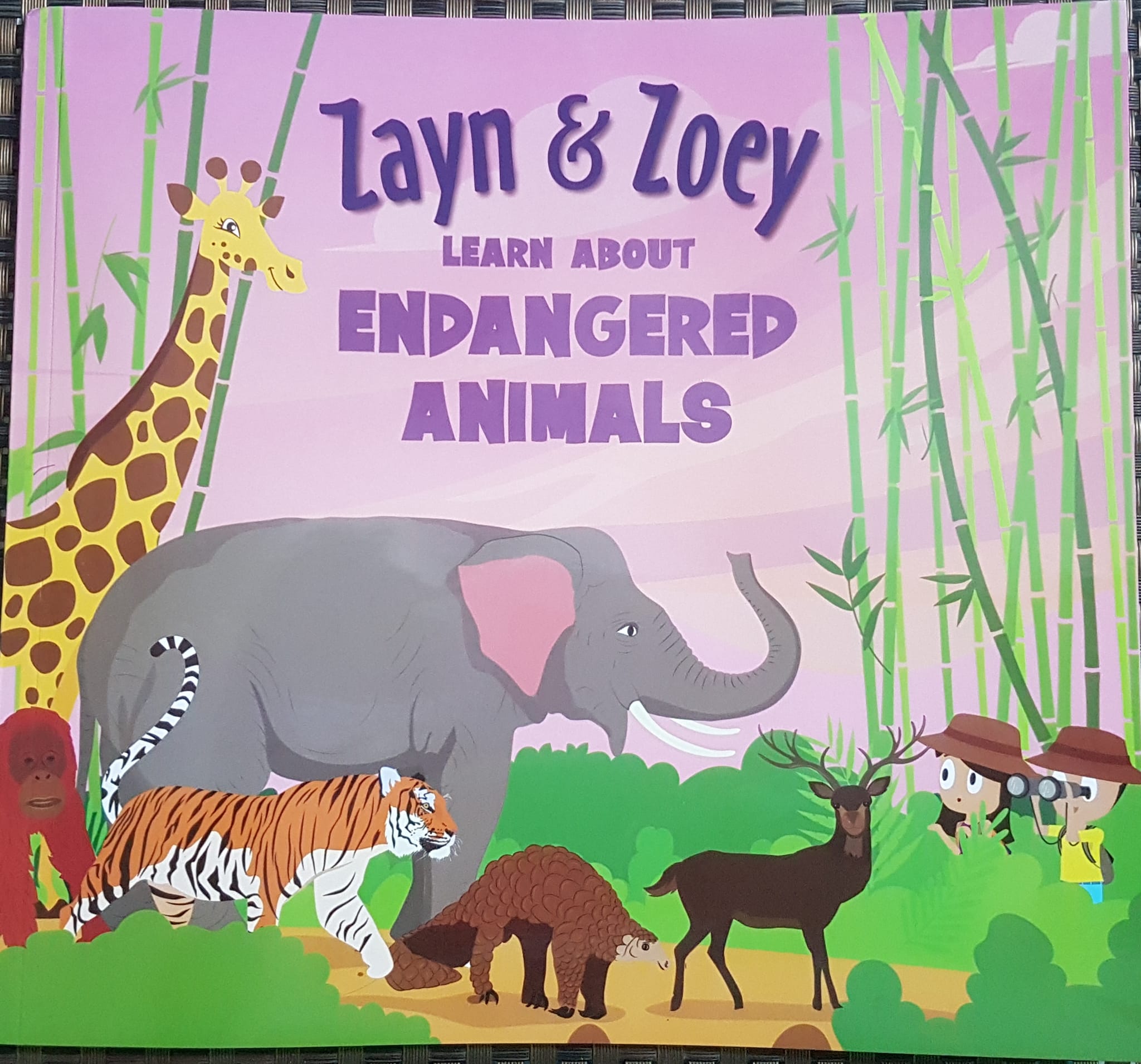 Neil Learns About Endangered and Extinct Animals with Zayn & Zoey [Review]